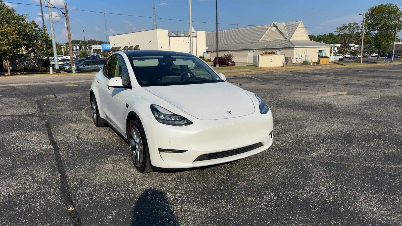 tesla model y 2021 5YJYGDEEXMF082563 image tesla model y 2021 5YJYGDEEXMF082563 image